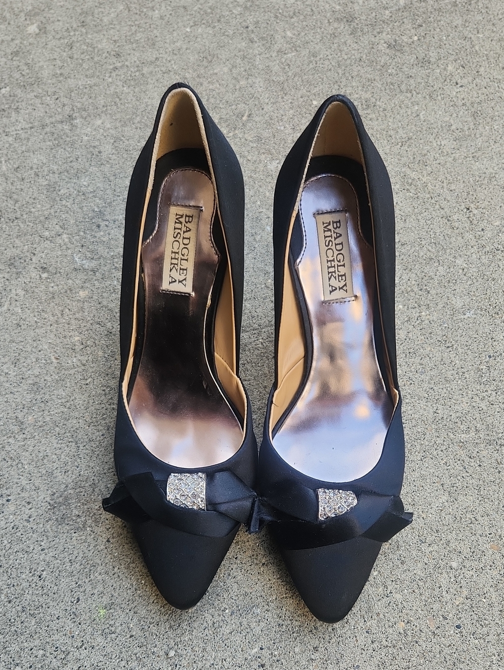 Badgley Mischka Black Satin Pointed Toe Pumps with Rhinestone Bow